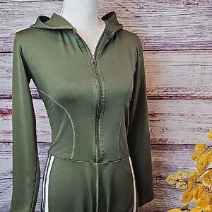 ARMY GREEN AND WHITE ZIP-UP HOODED JUMPSUIT